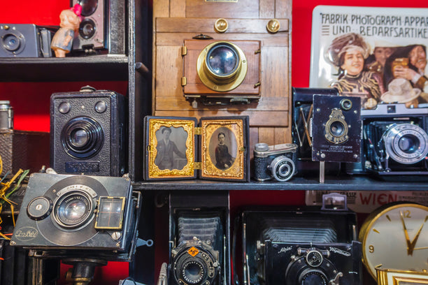 Antique shop with old cameras.